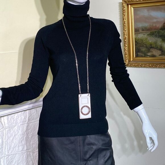 Rare Tod’s Leather IPod Nano Wearable Case Necklace - Picture 12 of 12